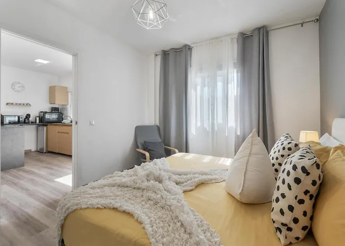 3 Omanai Tenerife Sur * Las Galletas